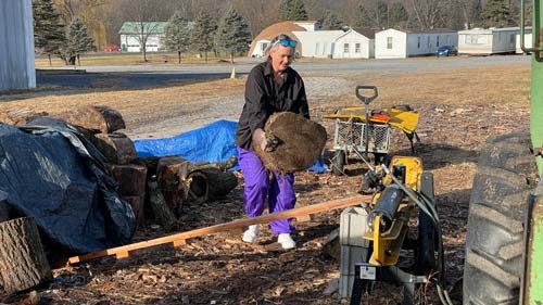 Tamra Jean - Heavy Duty Work lifting 40 pound logs! -YAHWEH MIRACULOUSLY HEALED ME - Preaching - Heavens ViewMinistry - Where the Spirit of the Lord is